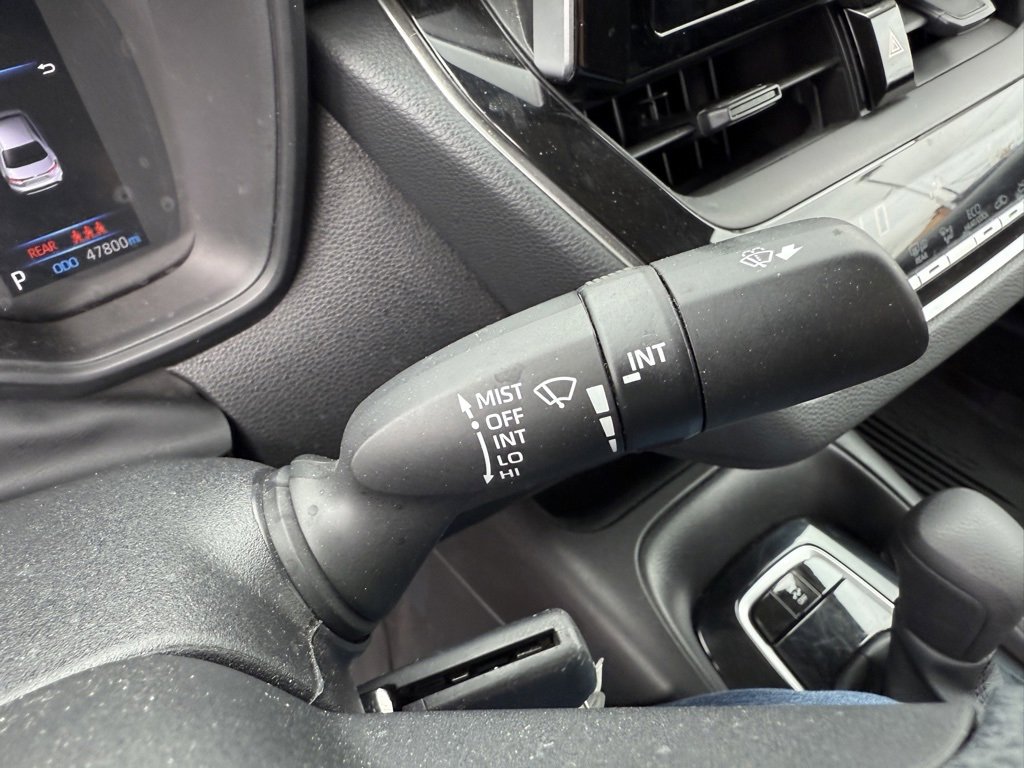 Used 2021 Toyota Corolla LE image 33