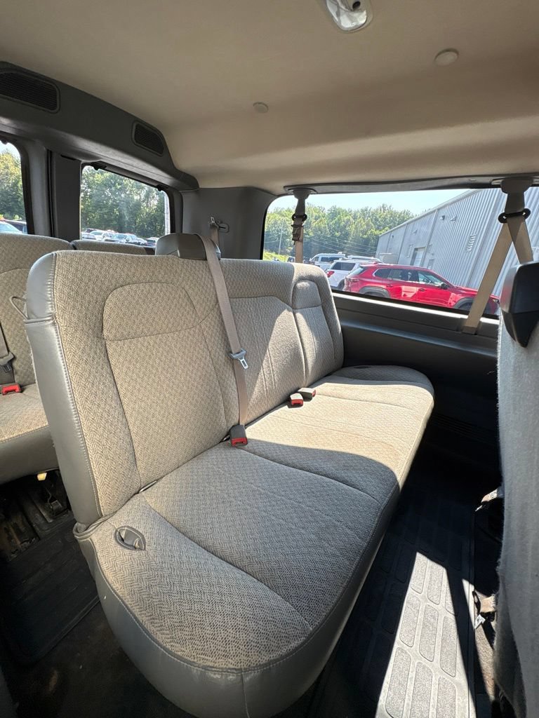 Used 2025 Chevrolet Express 3500 LS RWD image 14
