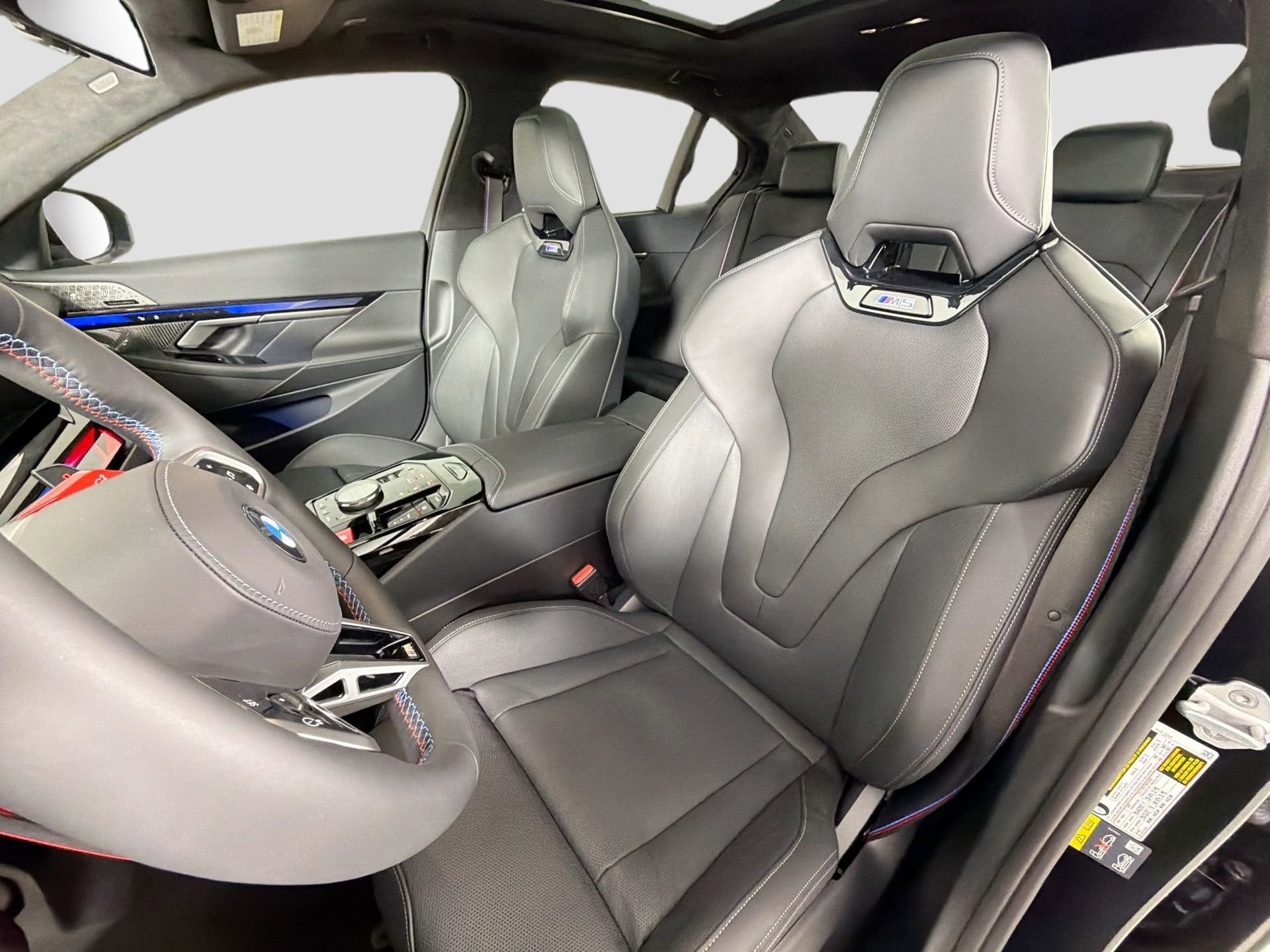 New 2026 BMW M5 w/ Executive Package image 21