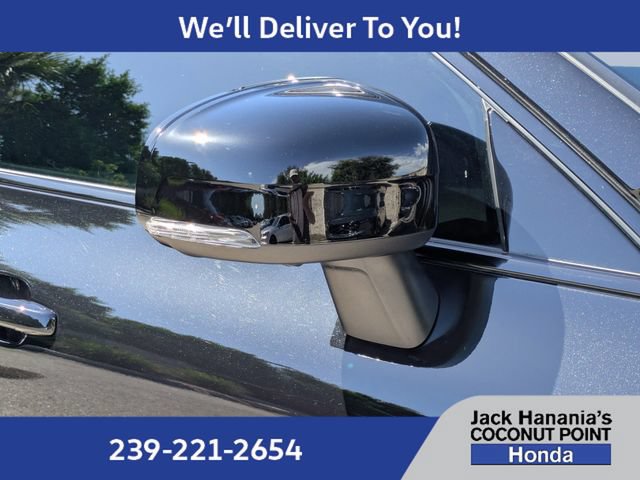 Used 2024 Volvo XC60 B5 Ultimate w/ Protection Package Premier AWD/4WD image 11