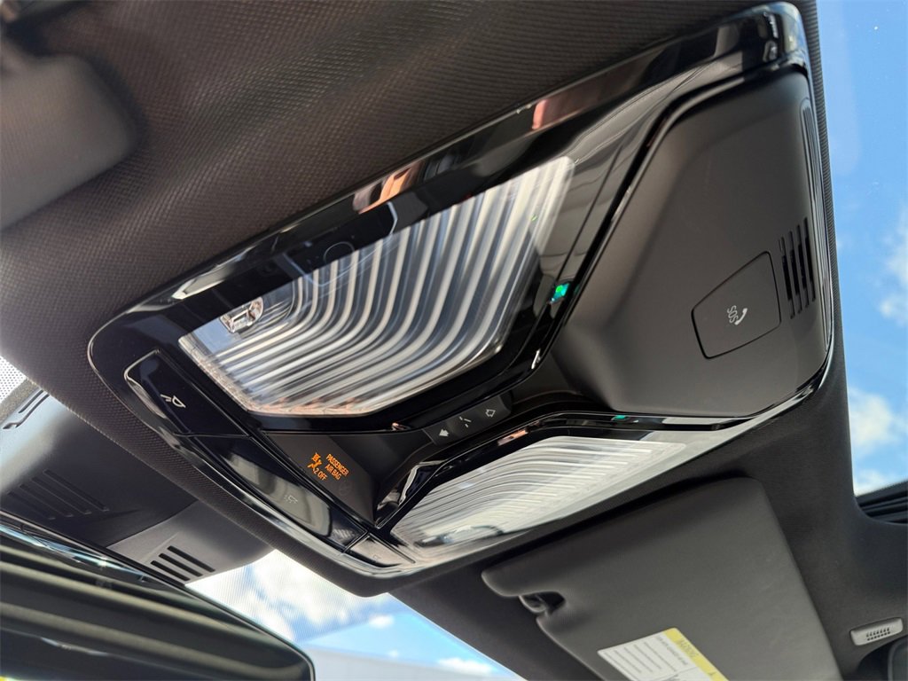 Certified 2025 BMW 330i xDrive Sedan w/ Premium Package image 32