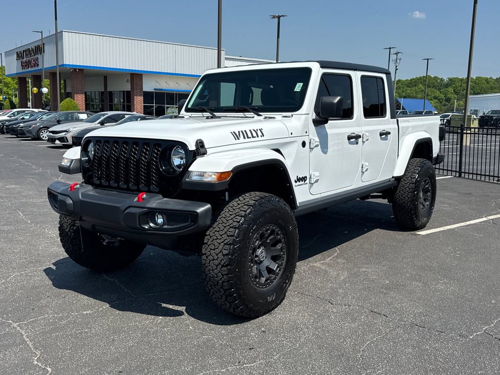 Used 2021 Jeep Gladiator Sport AWD/4WD image 2