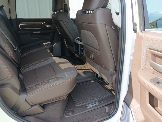 New 2026 RAM 2500 Limited AWD/4WD image 22