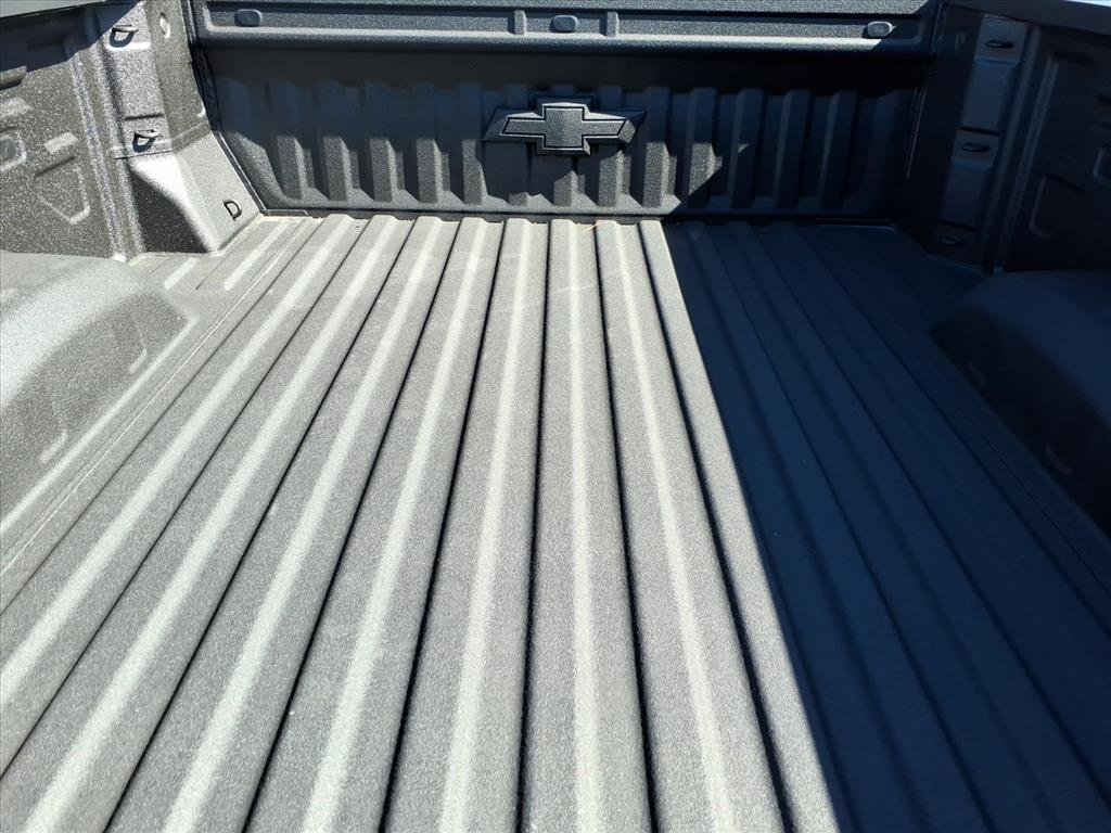Used 2025 Chevrolet Silverado 2500 LT image 6