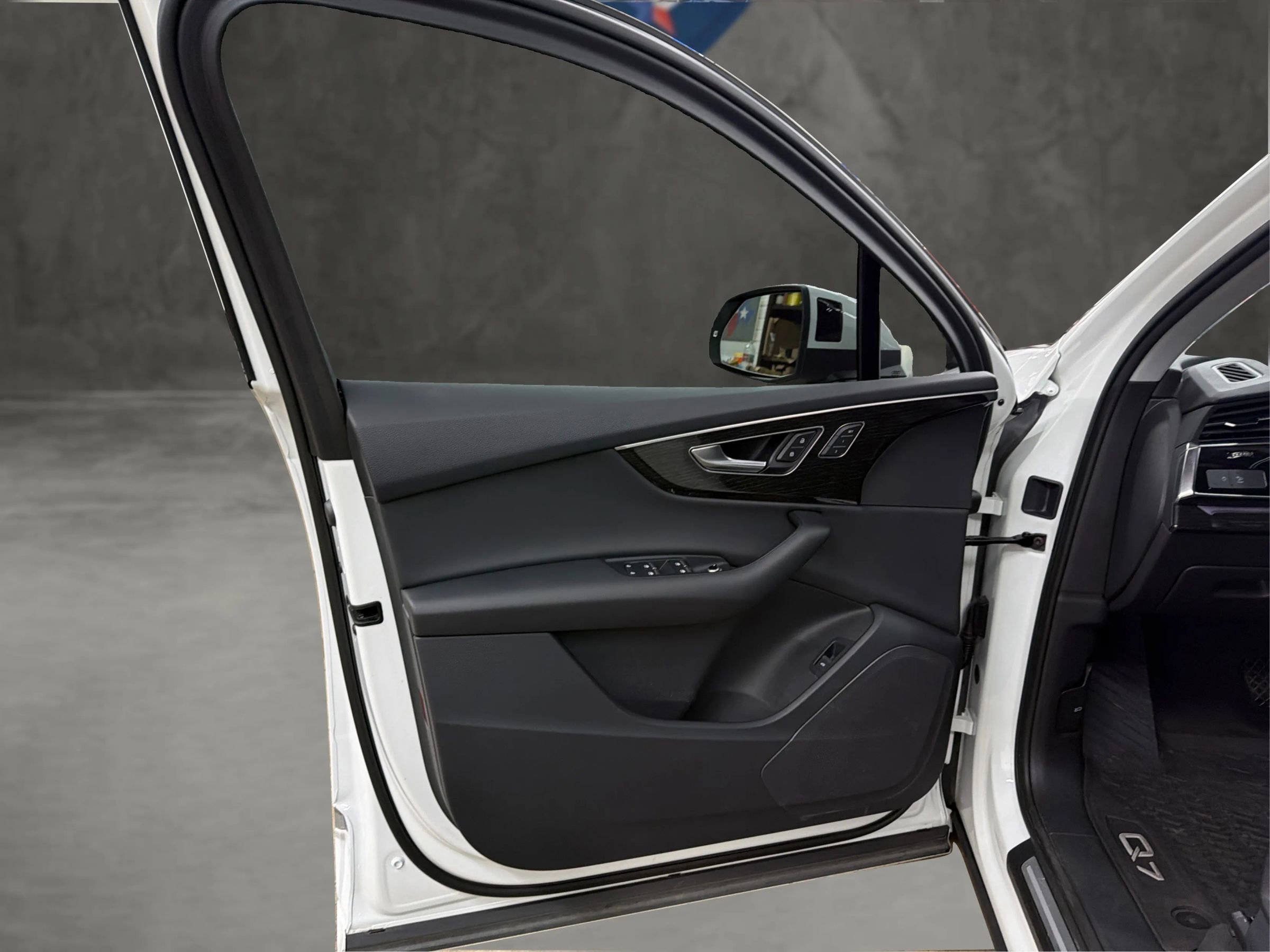 Used 2022 Audi Q7 3.0T Premium image 44