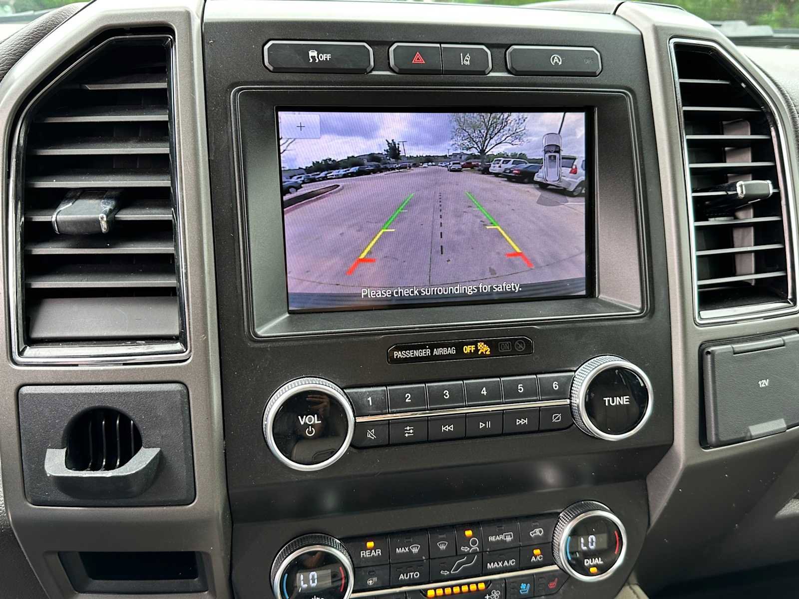 Used 2020 Ford Expedition XLT w/ Equipment Group 202A RWD image 15