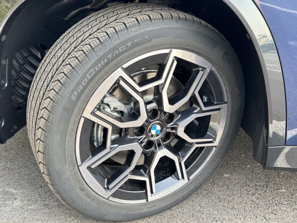 Used 2025 BMW X1 xDrive28i w/ Convenience Package image 5