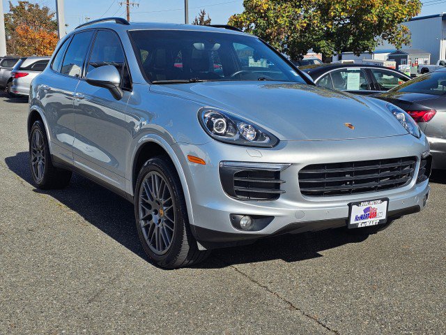 Used 2017 Porsche Cayenne Platinum Edition AWD/4WD image 1