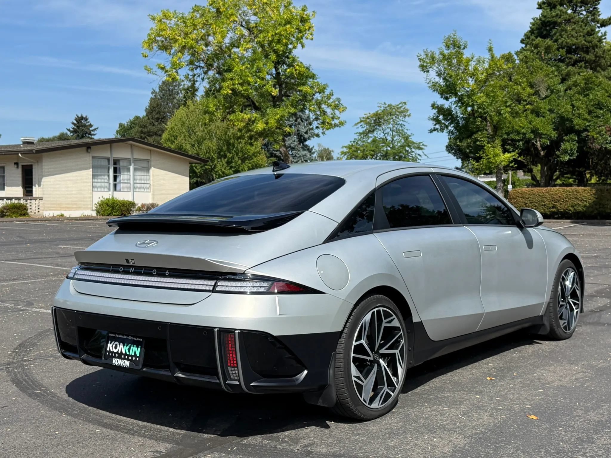 Used 2023 Hyundai Ioniq 6 SEL AWD/4WD image 6