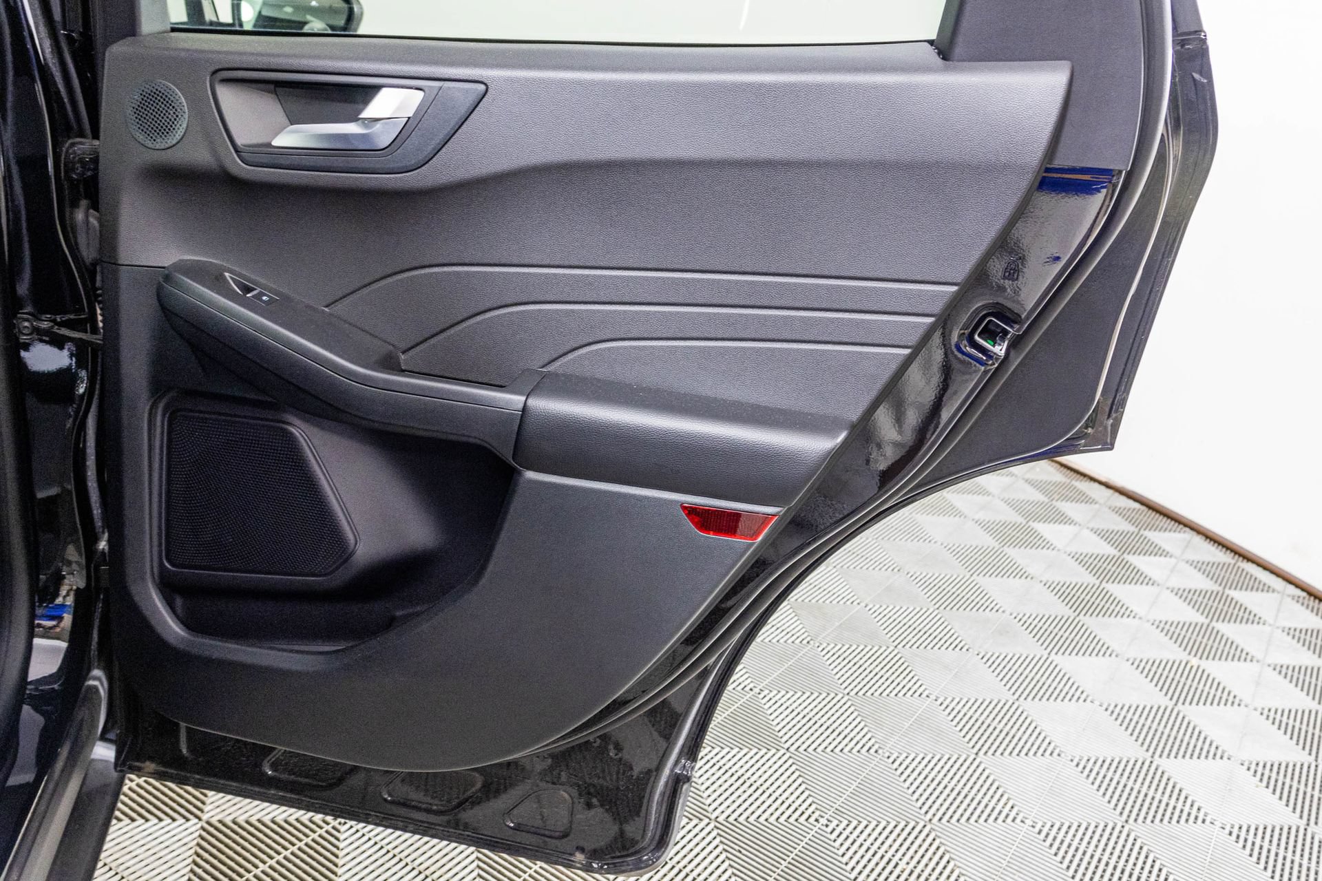 Used 2024 Ford Escape ST-Line Elite w/ Premium Technology Package AWD/4WD image 48