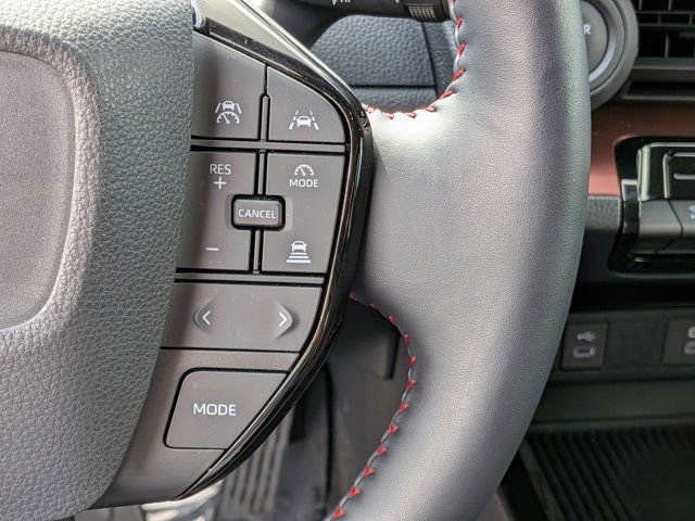 Used 2024 Toyota Prius Prime SE FWD image 23