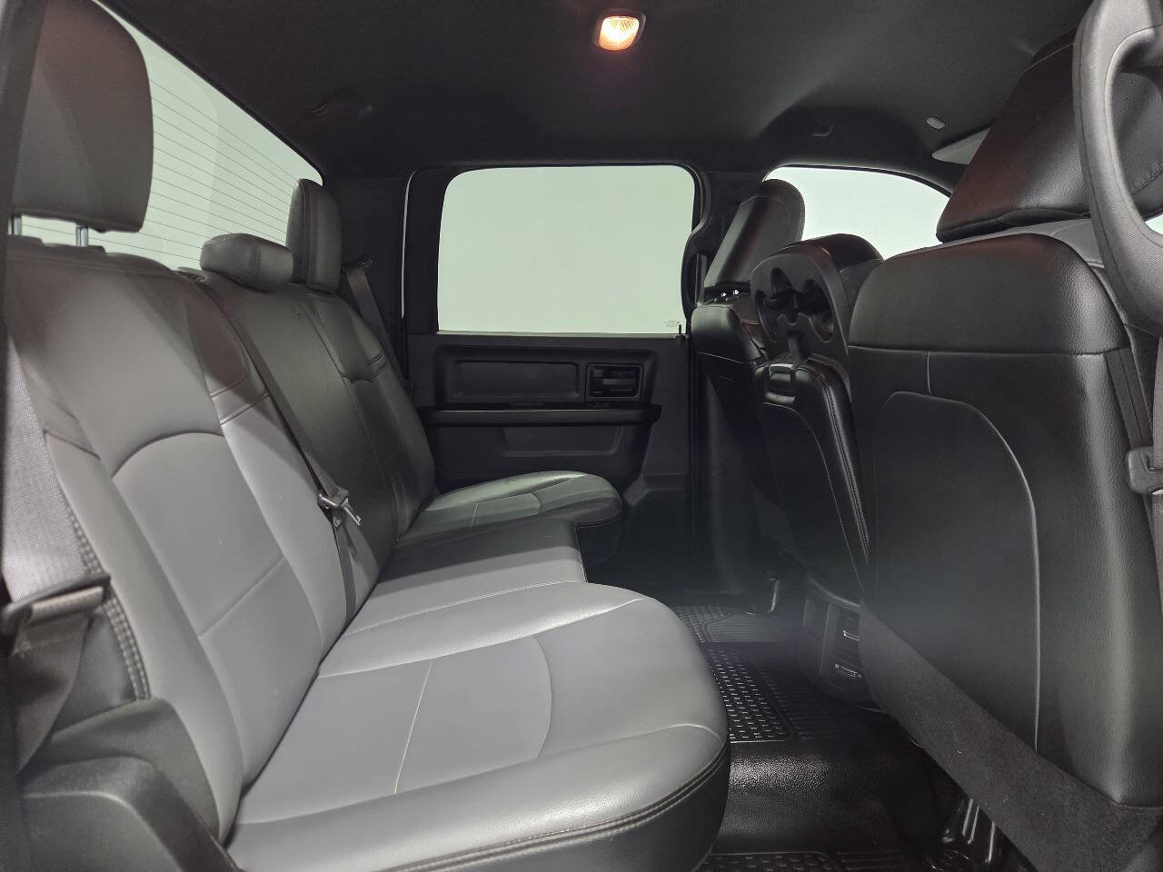 Used 2022 RAM 2500 Tradesman w/ Chrome Appearance Group image 15