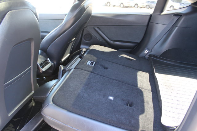 Used 2022 Tesla Model Y Performance AWD/4WD image 29