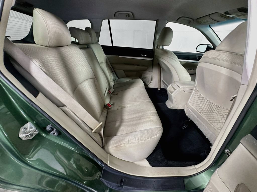Used 2011 Subaru Outback 2.5i Premium AWD/4WD image 30