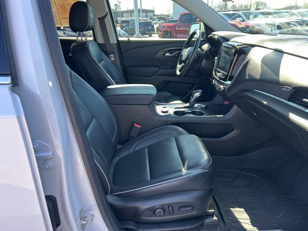 Used 2021 Chevrolet Traverse High Country image 28
