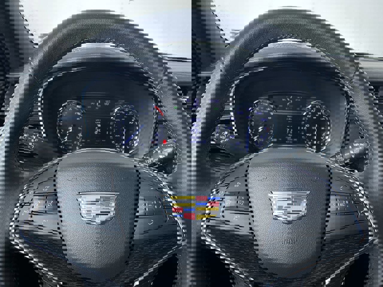 Certified 2022 Cadillac XT5 Premium Luxury image 3