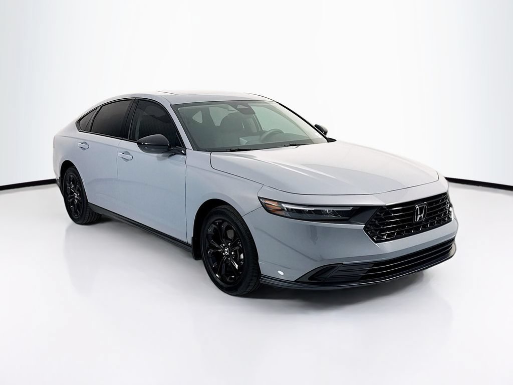 Certified 2025 Honda Accord SE image 3