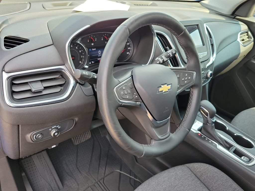 Used 2024 Chevrolet Equinox LT w/ LPO, Floor Liner Package FWD image 17