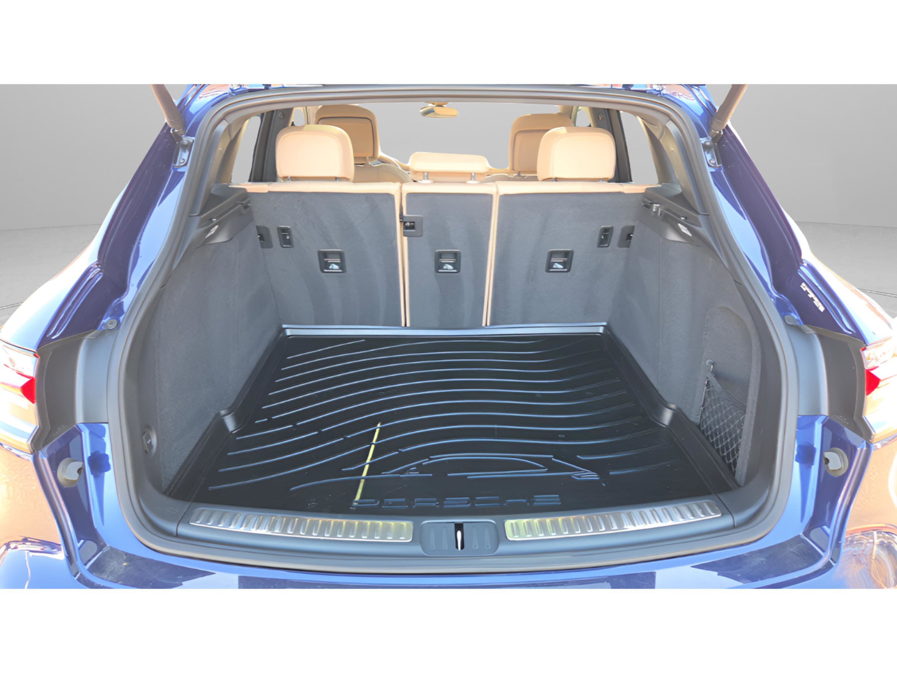 Used 2022 Porsche Macan image 34