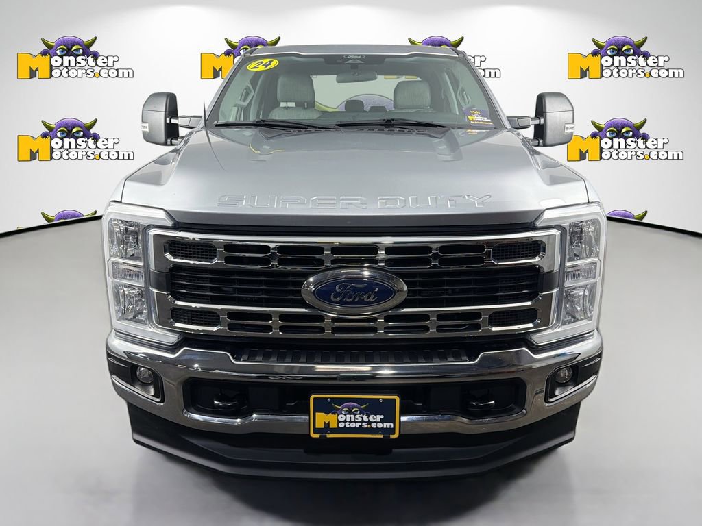 Used 2024 Ford F250 XLT image 2