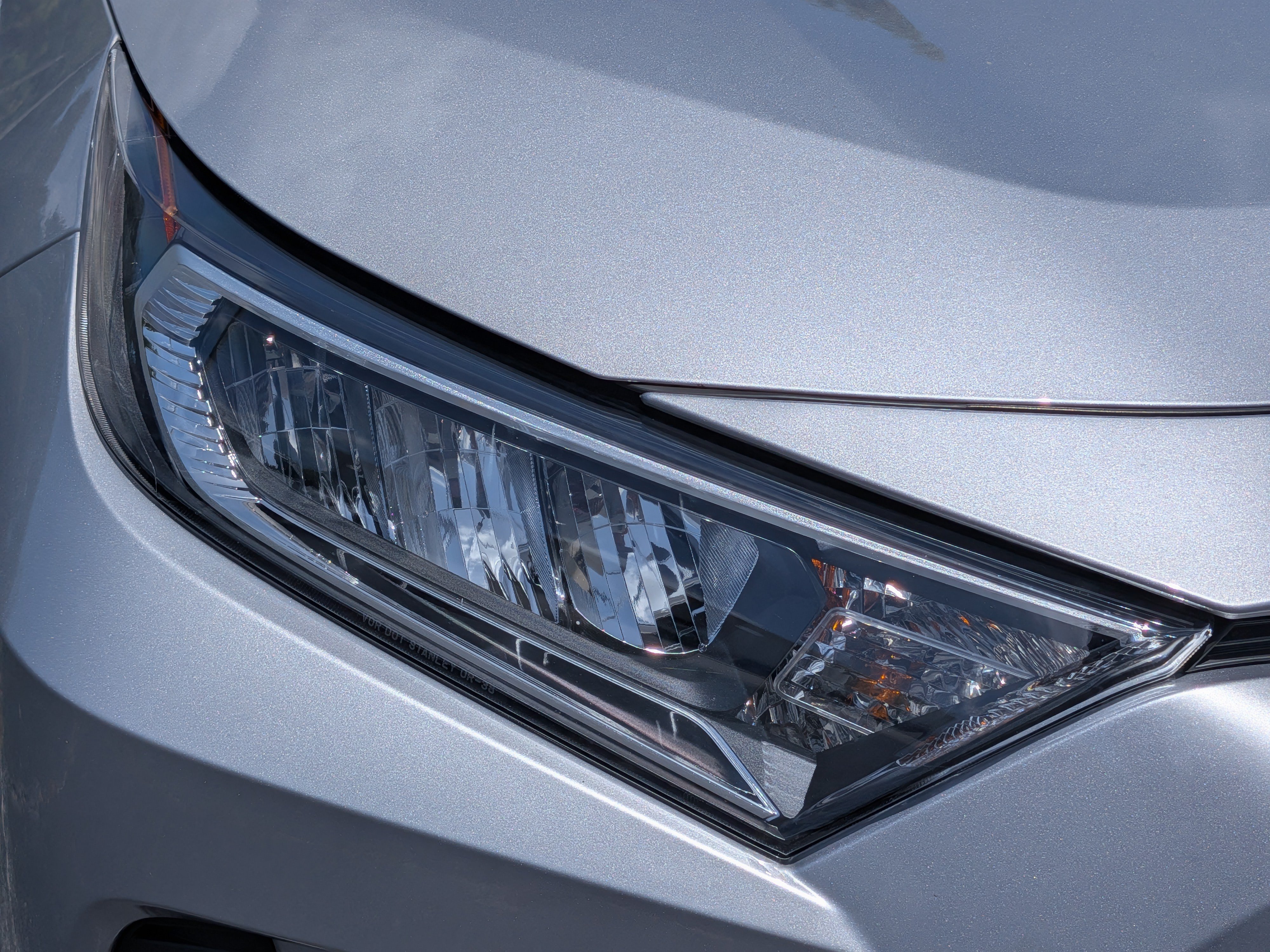 Used 2021 Toyota RAV4 XLE Premium FWD image 10