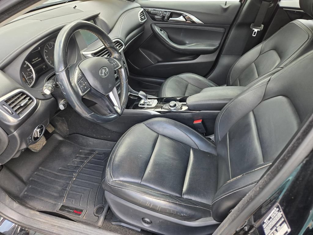 Used 2018 INFINITI QX30 Premium w/ Navigation Package AWD/4WD image 14