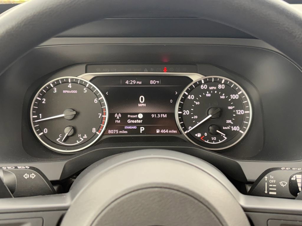 Used 2025 Nissan Pathfinder S image 14