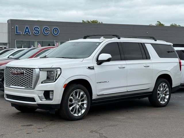 Used 2022 GMC Yukon XL Denali w/ Advanced Technology Package