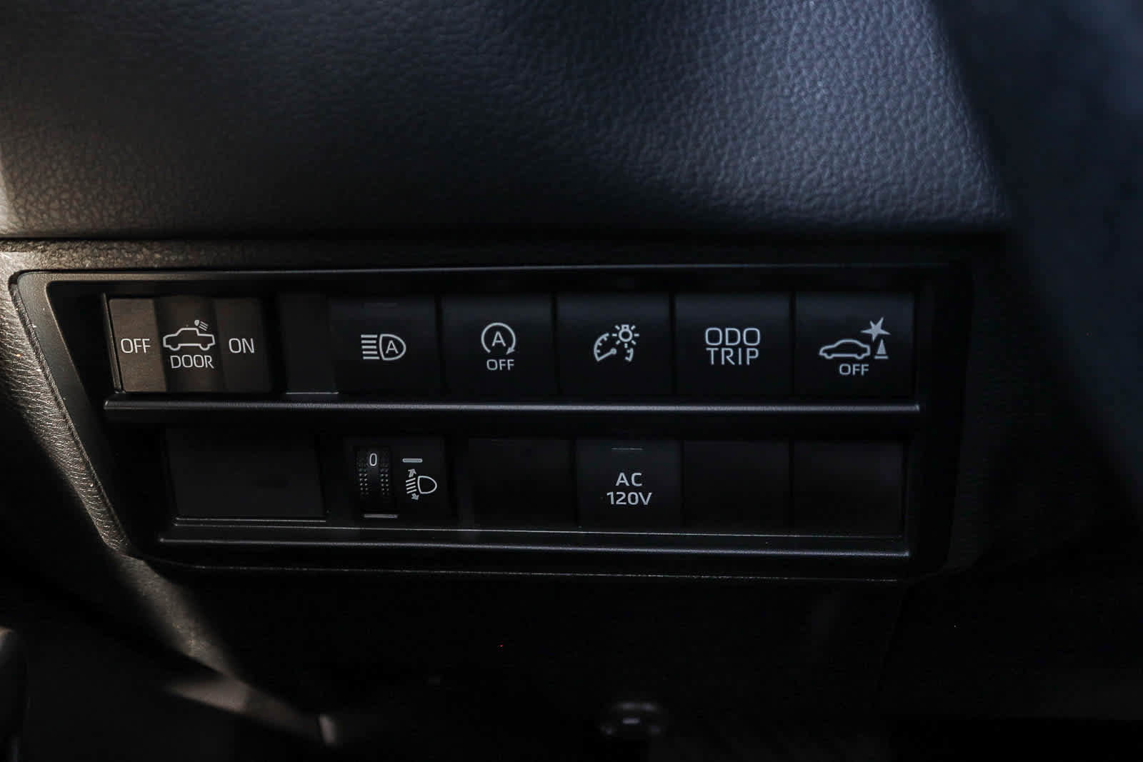 Used 2023 Toyota Tundra Limited image 32