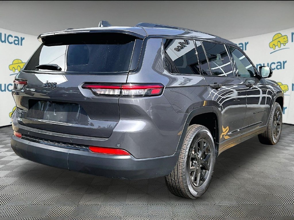 Used 2024 Jeep Grand Cherokee L Altitude AWD/4WD image 7