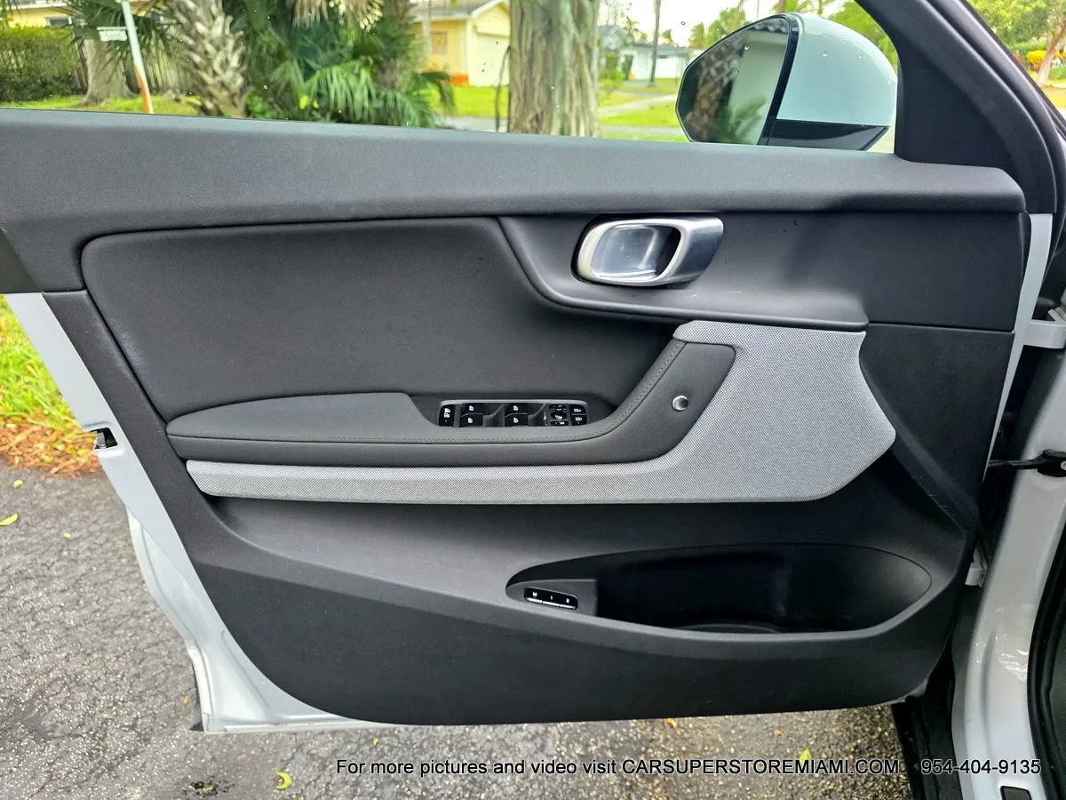 Used 2023 Polestar Polestar 2 w/ Pilot Pack image 24