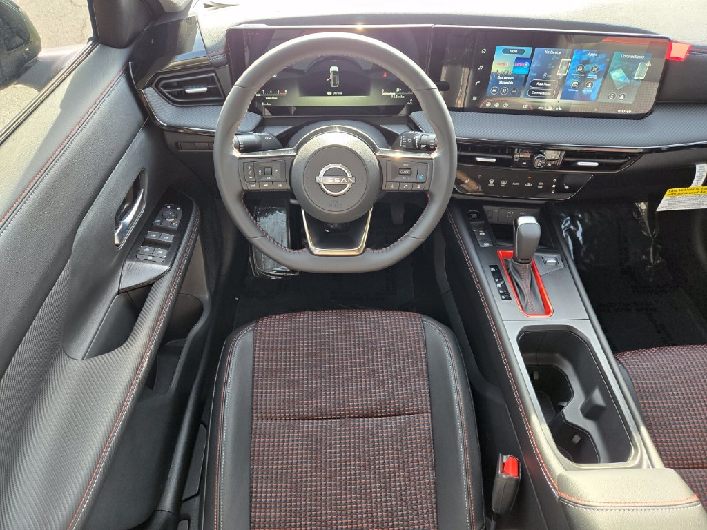 New 2026 Nissan Kicks SR w/ Cold Weather Package FWD image 8