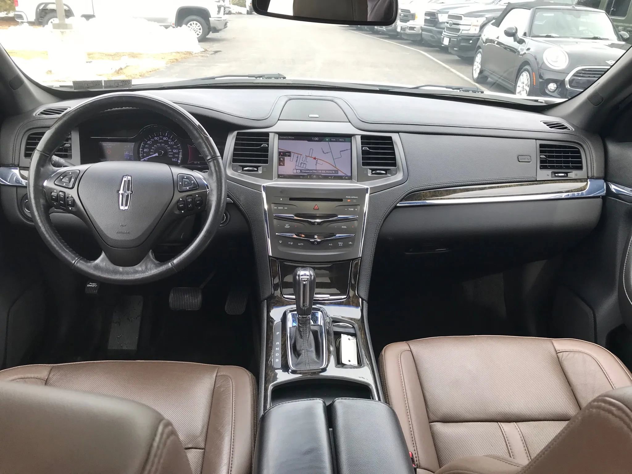 Used 2014 Lincoln MKS Sedan 4D w/ Equipment Group 101A image 38