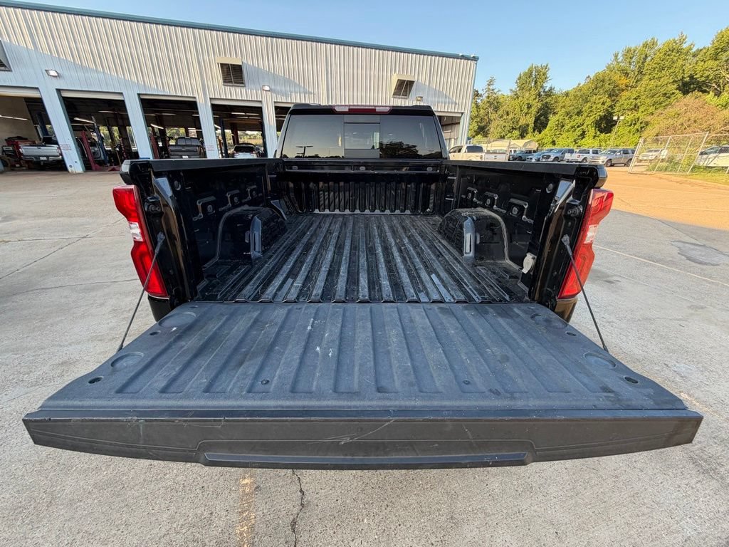 Used 2022 Chevrolet Silverado 1500 LTZ w/ LTZ Convenience Package II AWD/4WD image 37