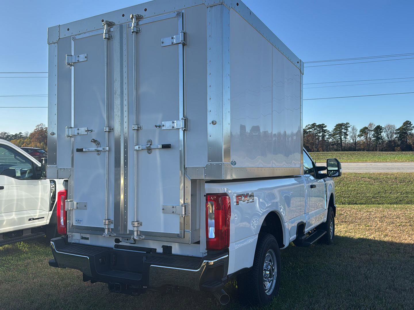 New 2024 Ford F250 XL w/ FX4 Off-Road Package image 13