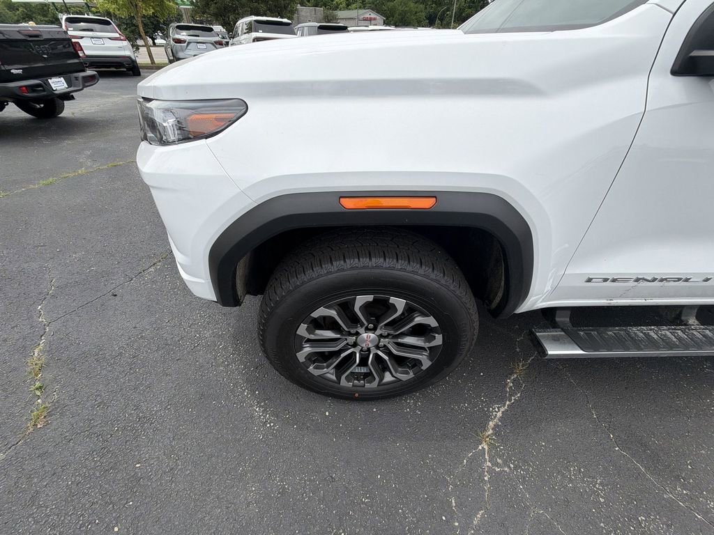 Used 2024 GMC Canyon Denali AWD/4WD image 10
