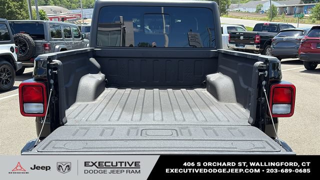 Used 2022 Jeep Gladiator Sport AWD/4WD image 23