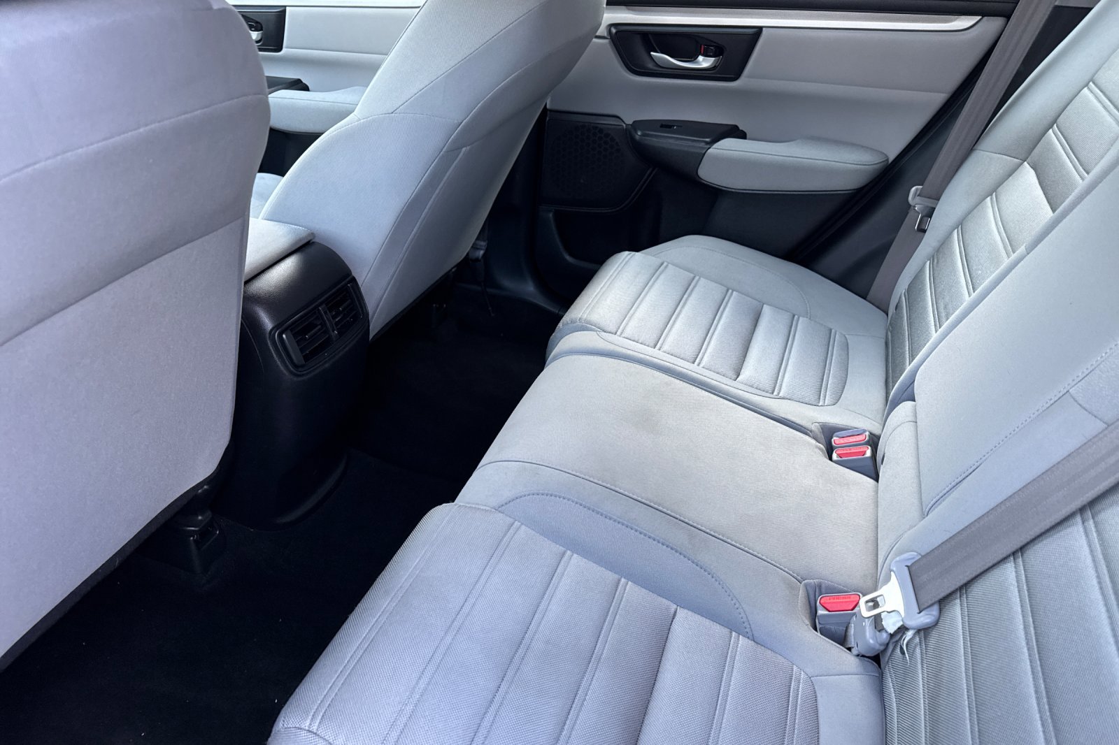 Used 2018 Honda CR-V LX image 12