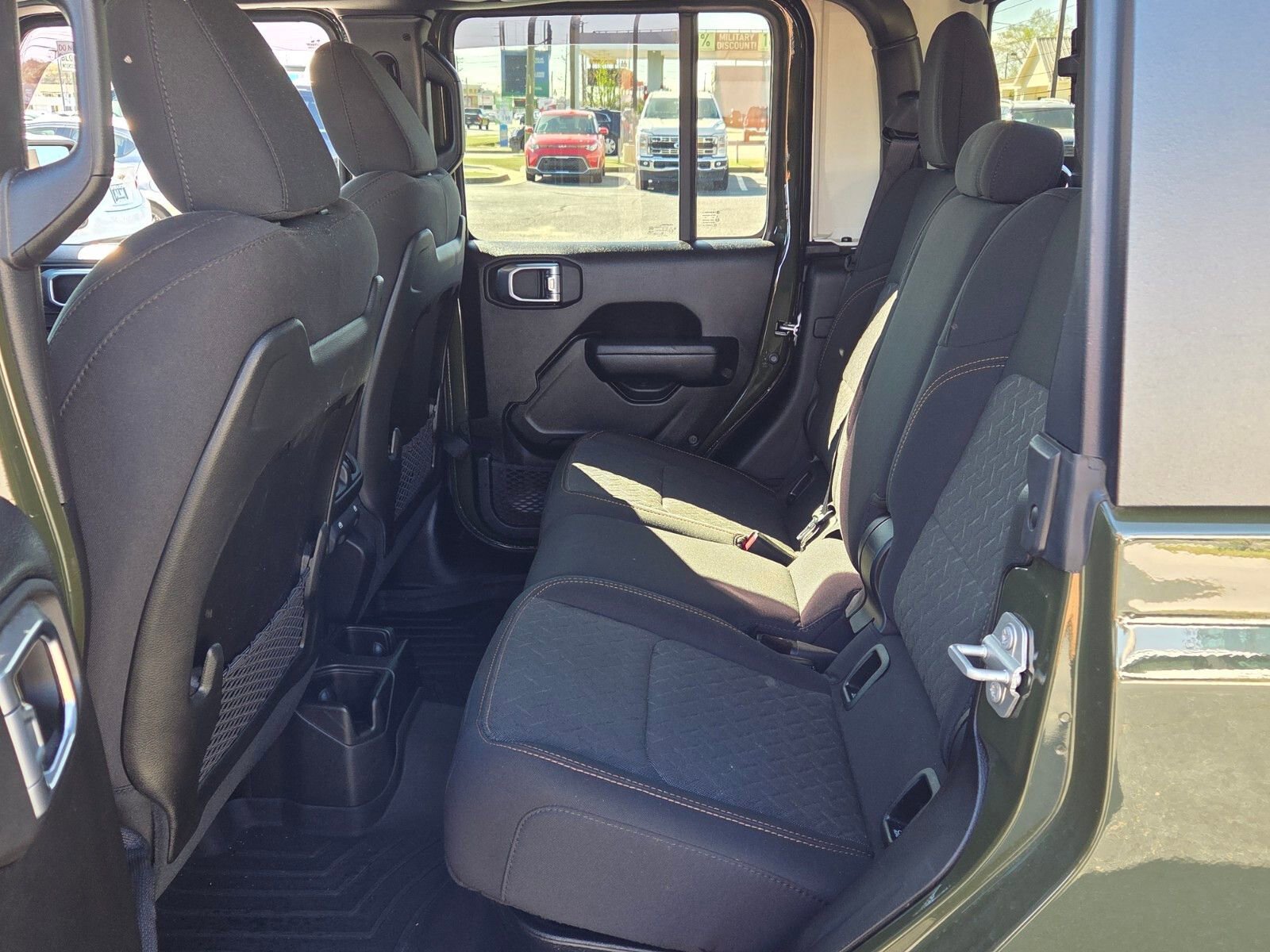 Used 2024 Jeep Gladiator Mojave w/ Safety Group image 6