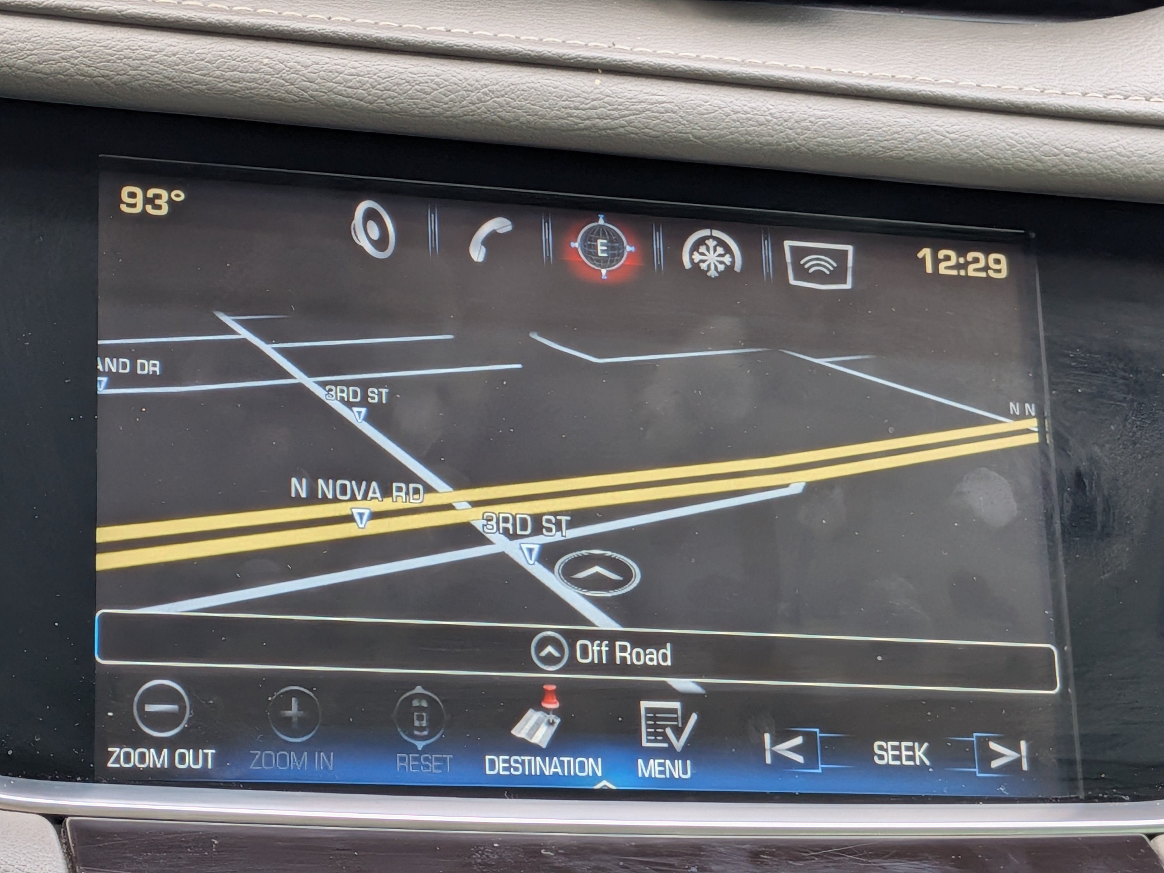 Certified 2018 Cadillac XT5 Luxury w/ Driver Awareness Package FWD image 30