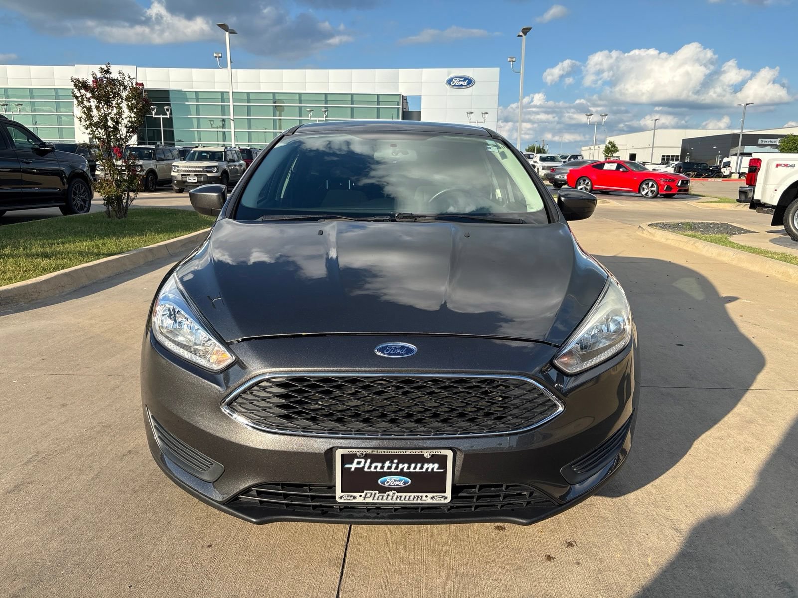 Used 2018 Ford Focus SE FWD image 9