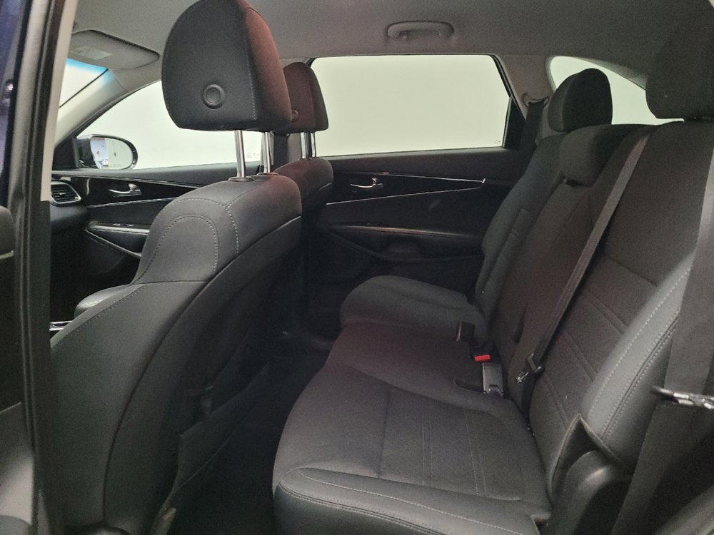 Used 2020 Kia Sorento LX w/ LX I4 Convenience Package AWD/4WD image 18