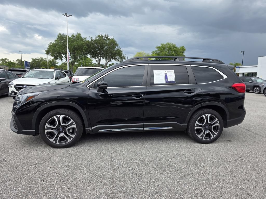 Used 2023 Subaru Ascent Limited AWD/4WD image 5