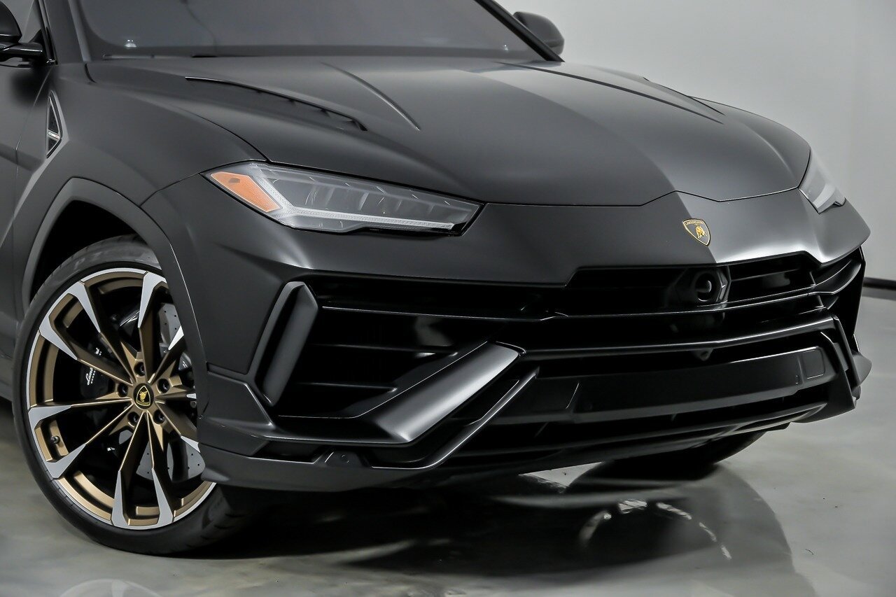 Used 2023 Lamborghini Urus S AWD/4WD image 3
