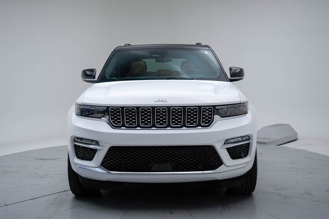 Used 2024 Jeep Grand Cherokee Summit image 8