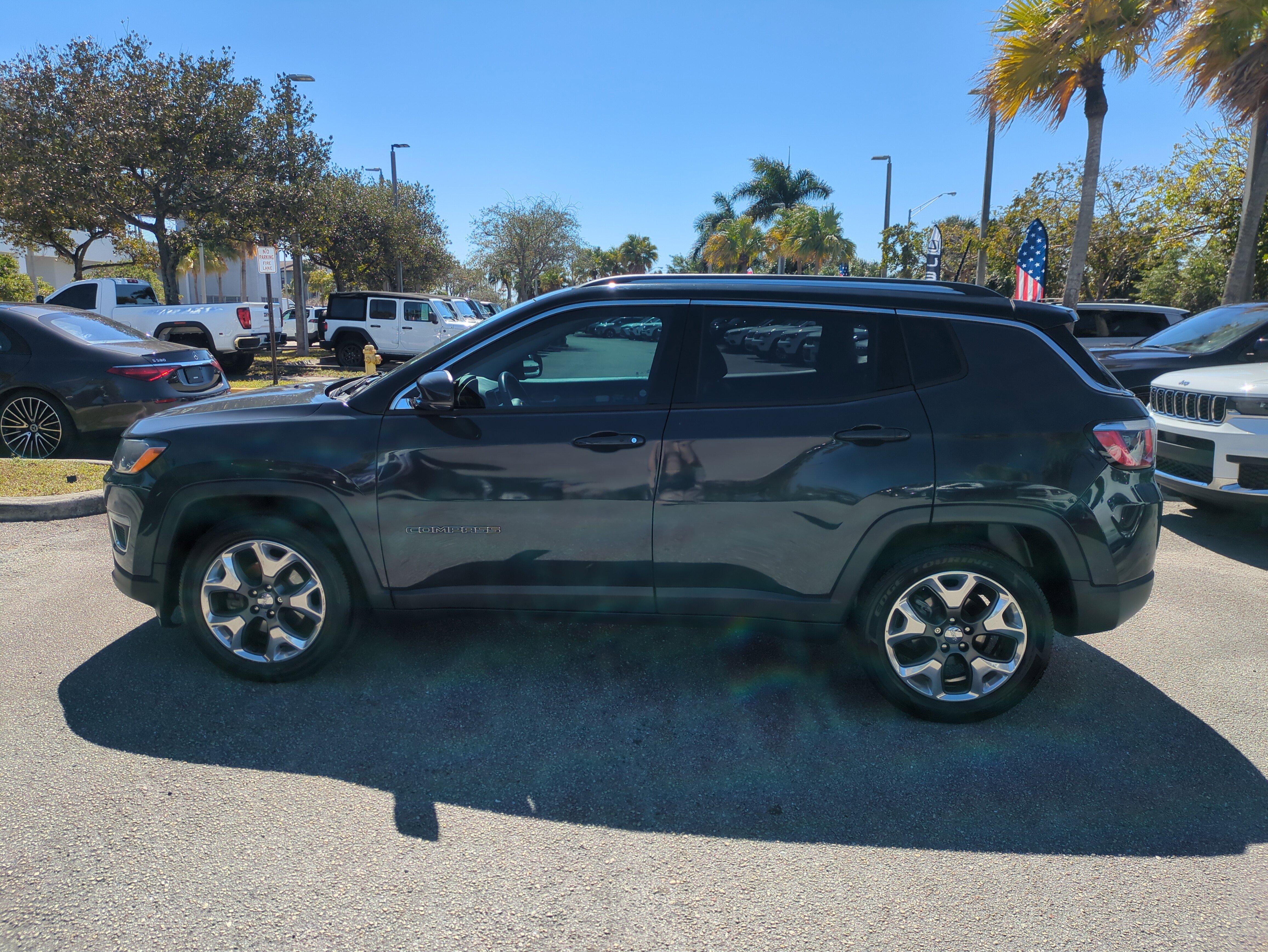 Used 2018 Jeep Compass Limited w/ Safe & Security Group image 8