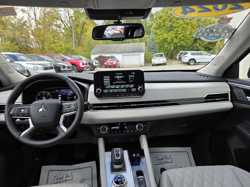 Used 2024 Mitsubishi Outlander SEL image 34