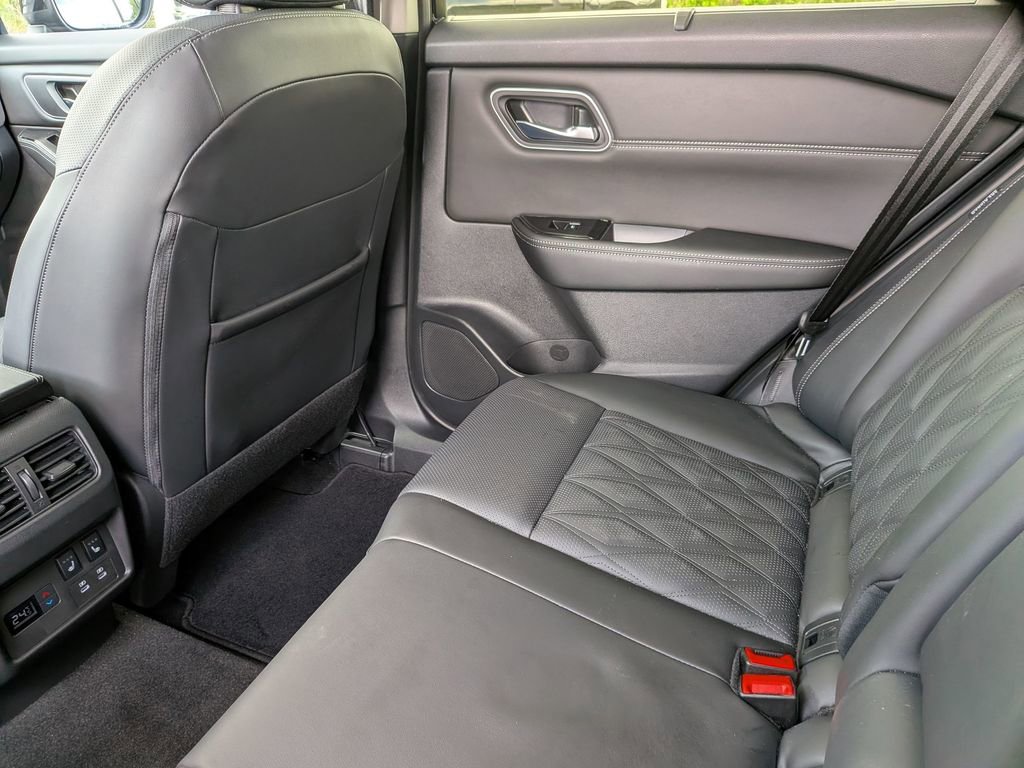 Used 2024 Nissan Rogue Platinum w/ Platinum Premium Package FWD image 35