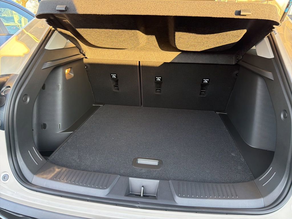 New 2026 Chevrolet Trax ACTIV w/ Sunroof Package image 46