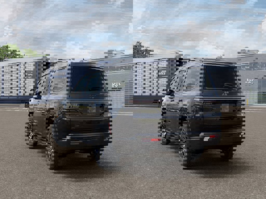 New 2026 Jeep Grand Wagoneer 4WD image 3